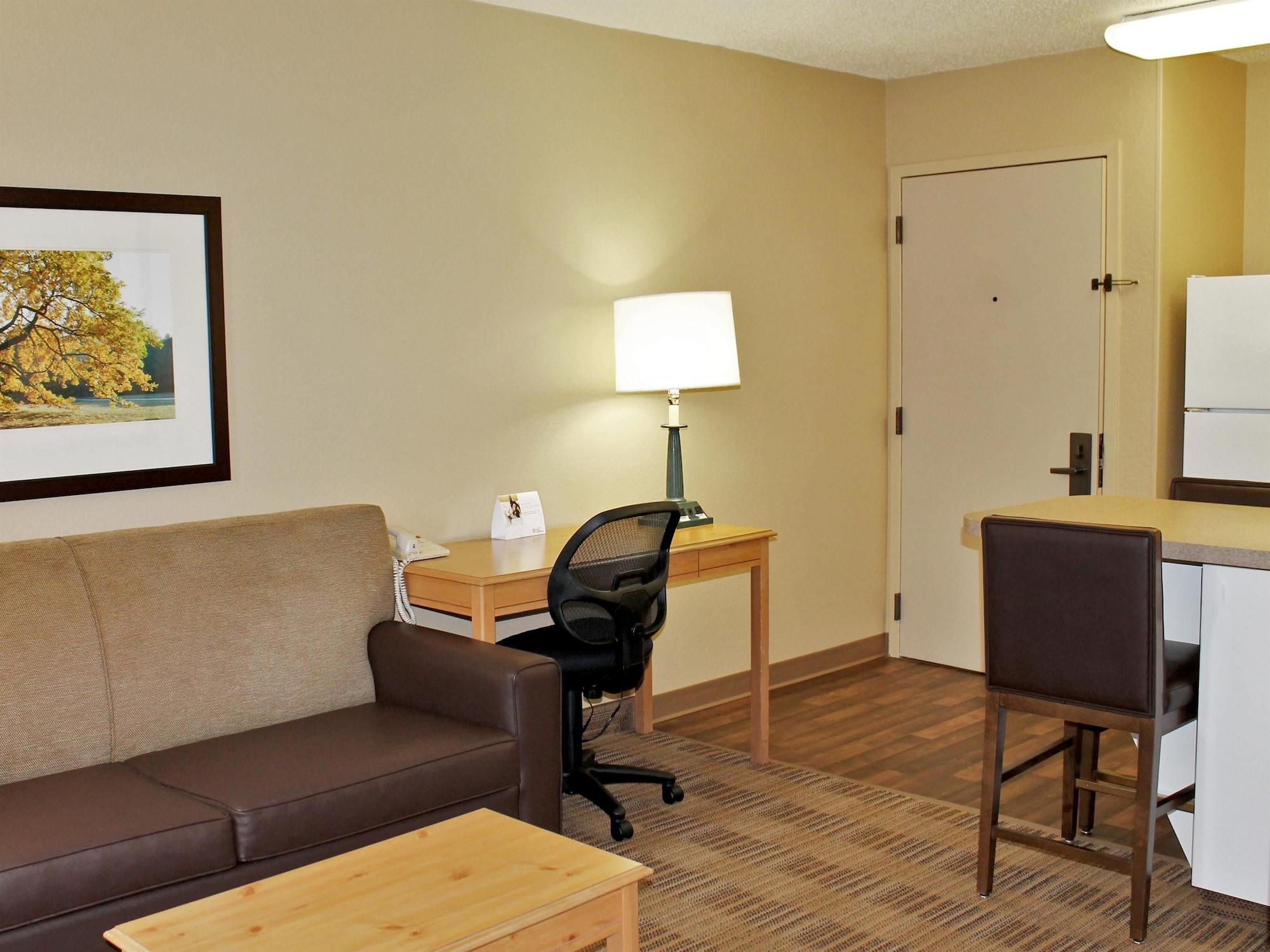 Extended Stay America Select Suites - Chicago - Naperville - East Экстерьер фото