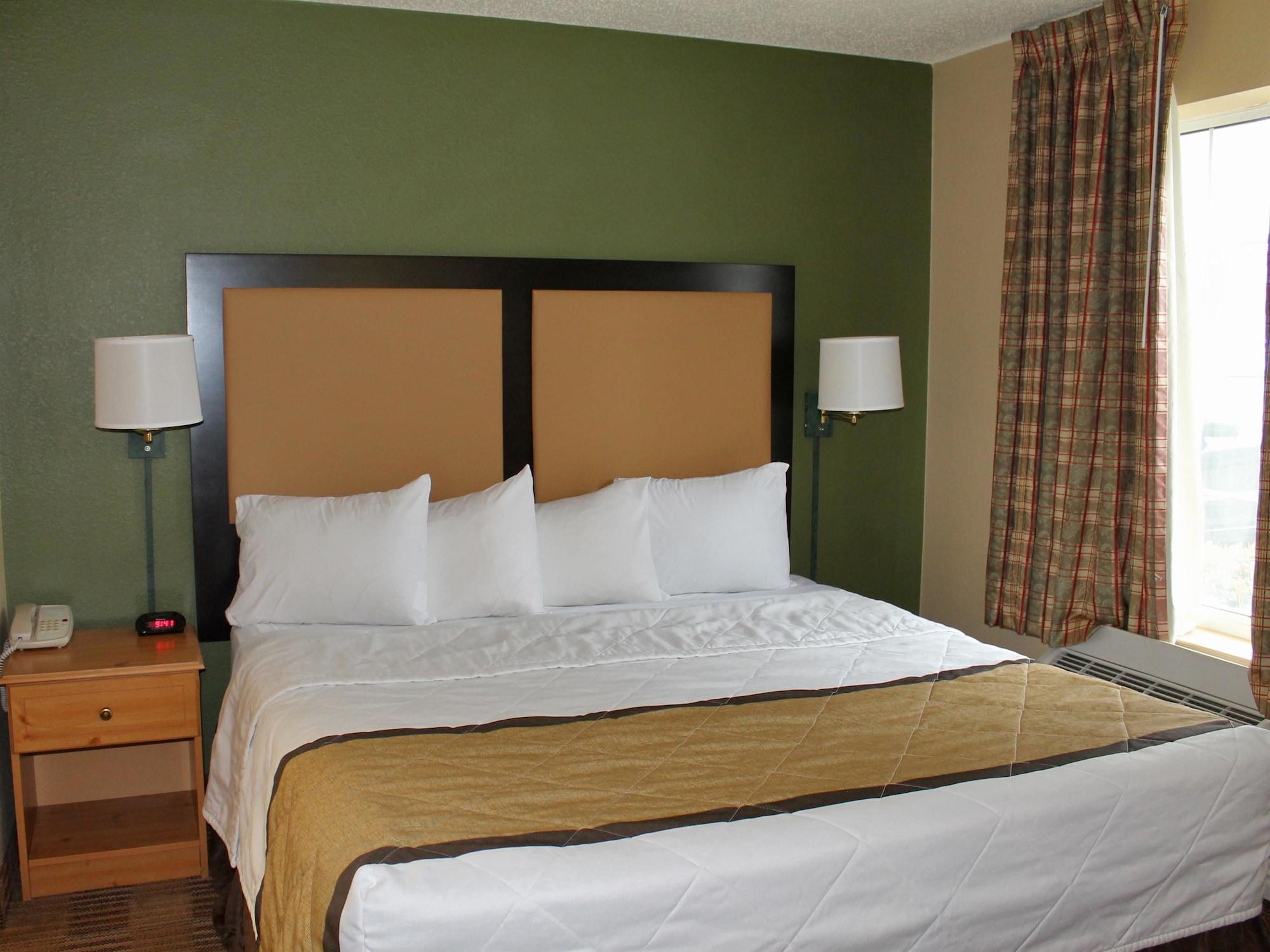 Extended Stay America Select Suites - Chicago - Naperville - East Экстерьер фото