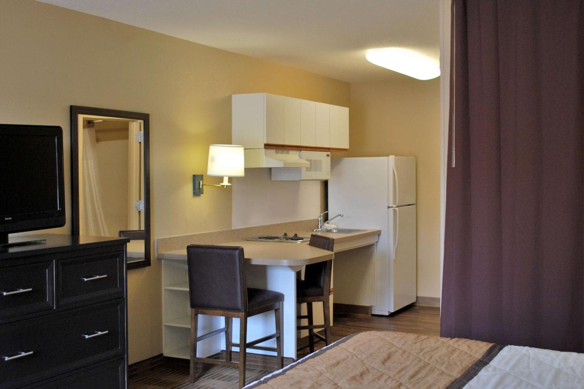 Extended Stay America Select Suites - Chicago - Naperville - East Экстерьер фото