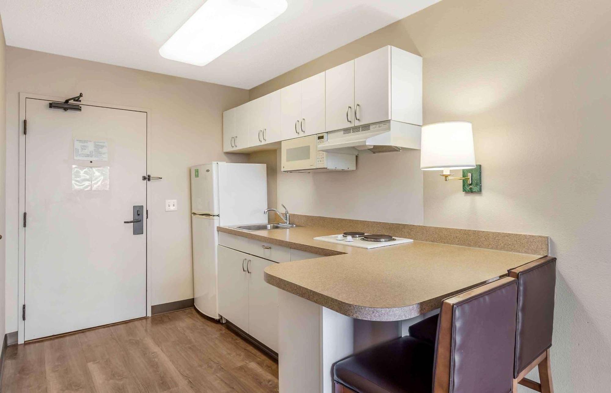 Extended Stay America Select Suites - Chicago - Naperville - East Экстерьер фото